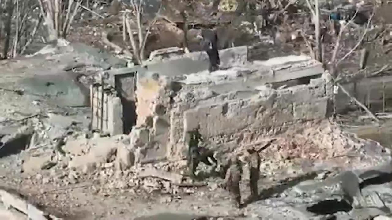 ๐ท๐บ๐บ๐ฆThe Wagner PMC soldiers are filming videos almost in the center of Bakhmut