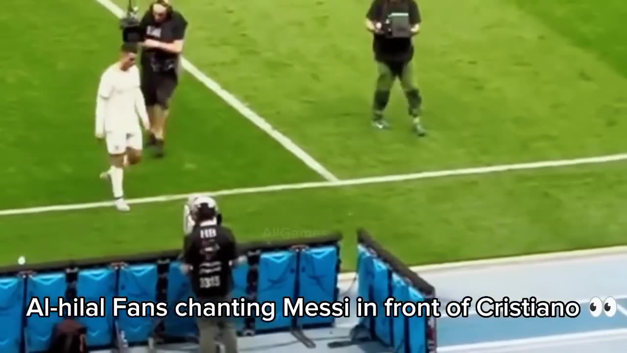 Cristiano Ronaldo Showing Nuts to Al-hilal Fans Chanting Messi at Full Time 👀😱