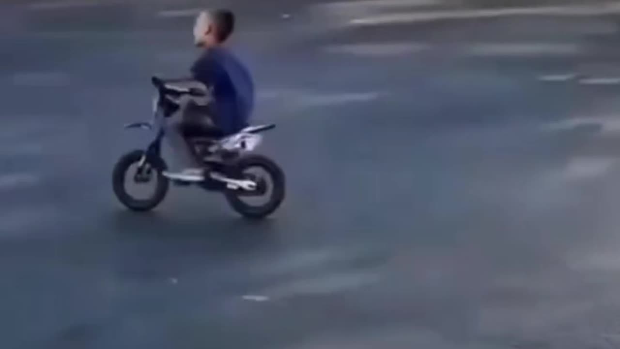 Professional bike driver kid