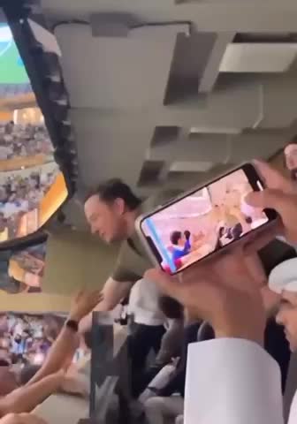 🤔 Elon Musk⁉️ REAL OR MASKED ACTOR⁉️