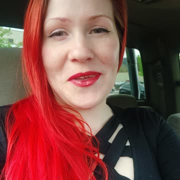 It's that time of year to hit up the farmers market.