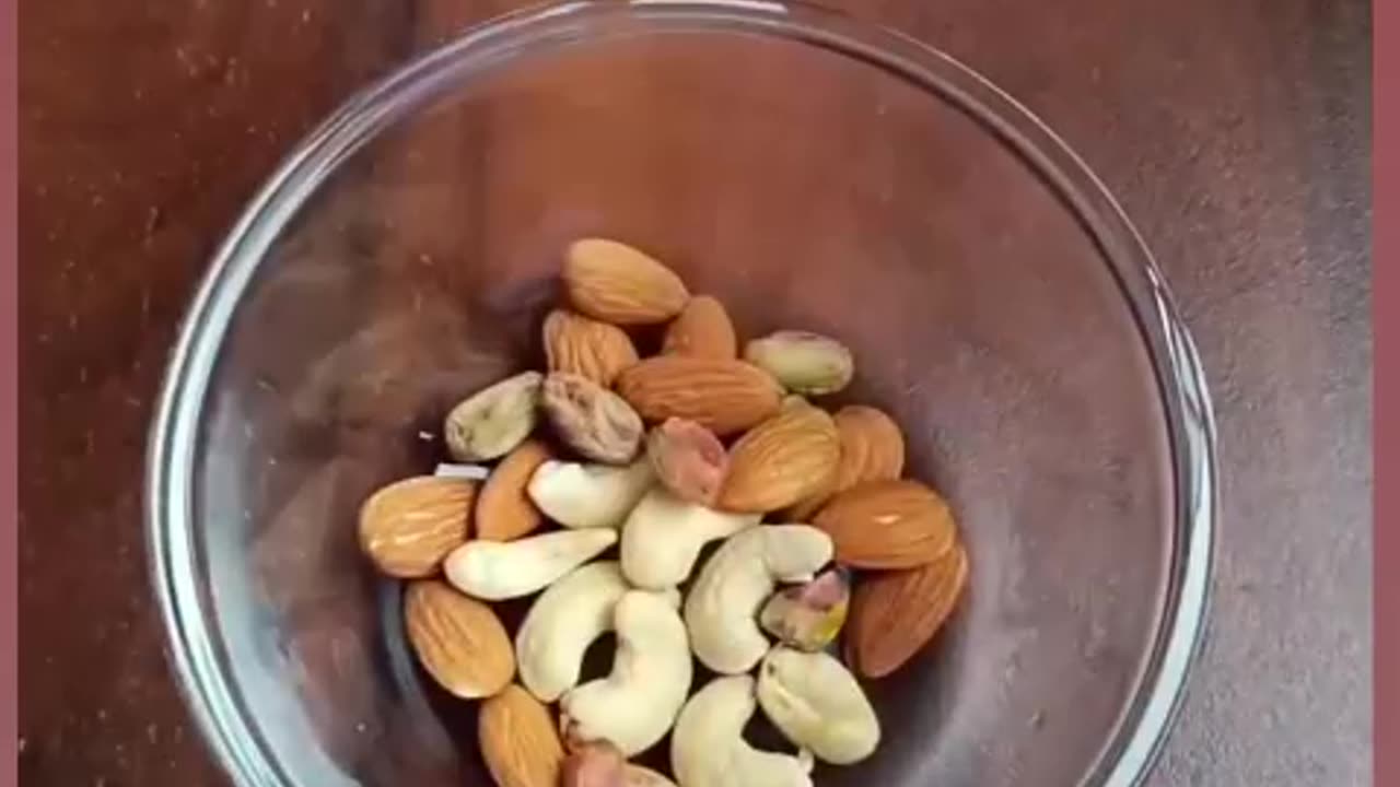 Dry fruits & Apple smoothie #shortsvideo#healthysmoothierecipes #healthtips#healthylifestyle#short