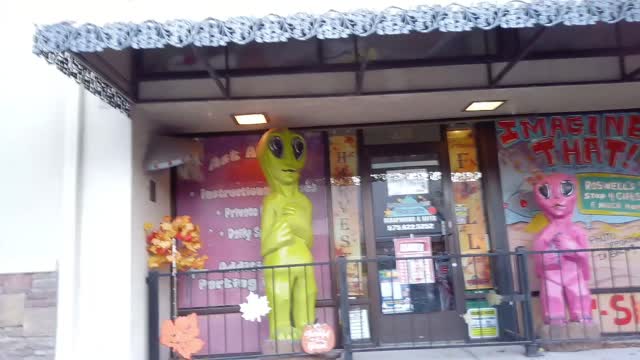 Space Aliens flourish in Roswell, NM