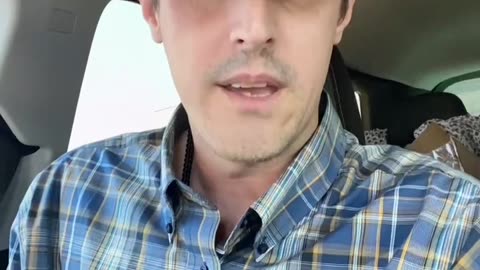 Former Army vet's brilliant, concise 3 minute law summary proof DJT is still the legal President.