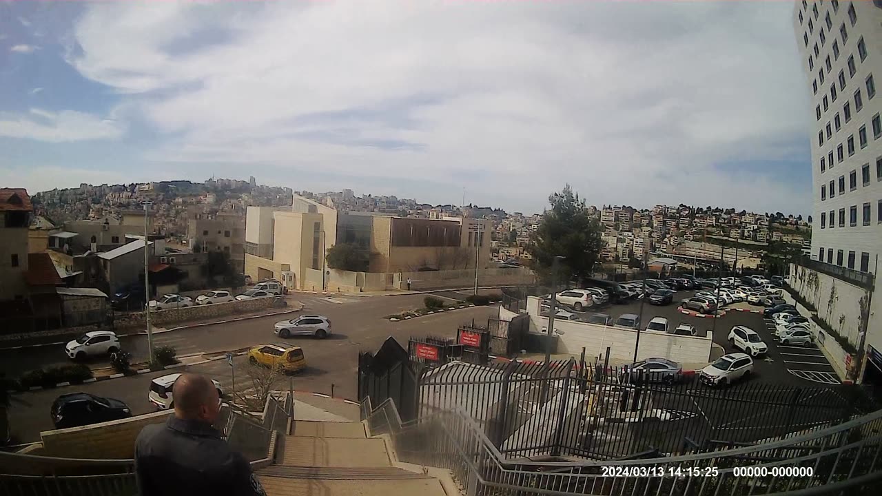 גלעד טולדנו מאבטח מושחת משמר בתי המשפט כולא את אמיר מלמד בבית המשפט השלום בנצרת 13/3/2024