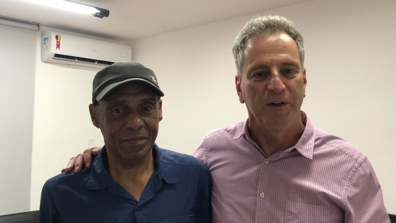WITH PRESIDENT OF MY CLUBE REGATAS DO FLAMENGO WHERE GOT TEN TITLES FROM 1984 TO 1994