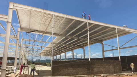 CONSTANTINO BONADUCE - PROCESO CONSTRUCTIVO DE ALMACENES EN AEROCENTRO PARQUE INDUSTRIAL 1