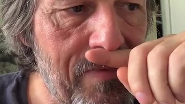 A maioria das pessoas desaprendeu a ouvir....