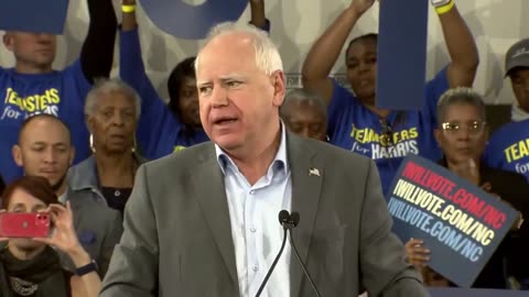 Tim Walz Introduces Bill Clinton, Criticizes JD Vance on Election and Healthcare
