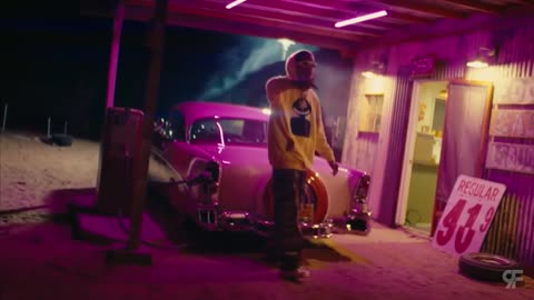 Tyga - Pretty Girl ft. Drake, Wiz Khalifa (Music Video)