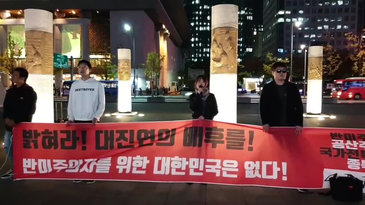 20191105_V3_S02(0ccTueE0ndk)1,300명 조국을 지지하는 작가들과 홀로 맞짱뜨는 30대 초반 여성, 4NO맹 기자회견중