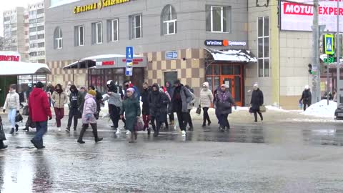 Как переходят дорогу в России 😂😂 Insta