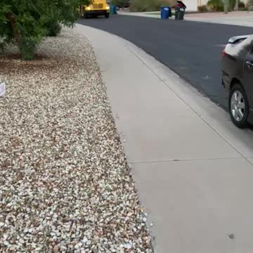 (205) 2004 International IC CE200 #S349 T444E WCL arriving at my house