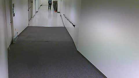 3901PSQB06FreightLobbyFront_2021-01-05_07h25min08s083ms.mp4