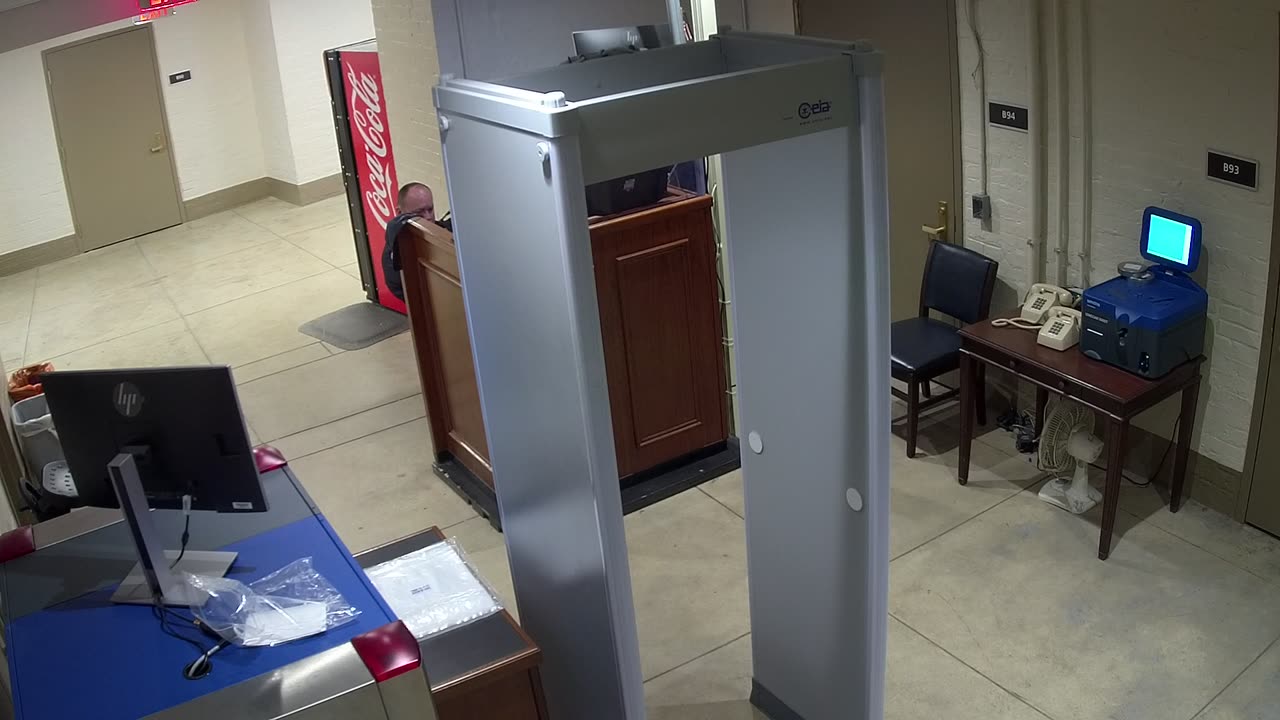 5131CHOBBAGarageScreening3_2021-01-05_06h03min36s930ms.mp4