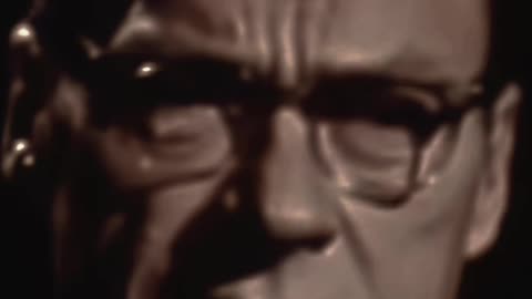 Earl Nightingale- Don’t follow the crowd!