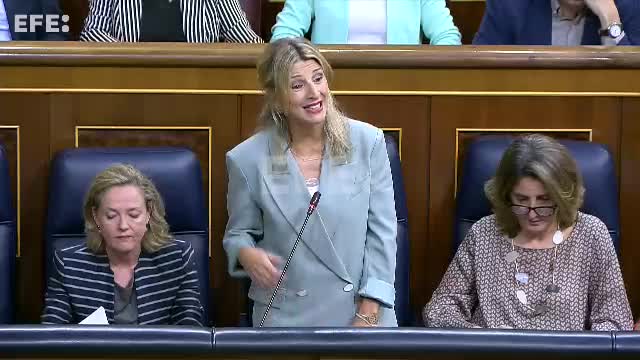 Díaz acusa a Vox de ser "muchísimo más del sindicato vertical" del franquismo