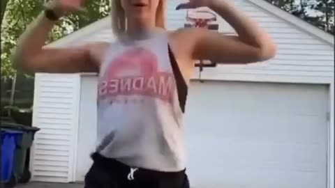 OHH SHIT HE GOONA DEAD