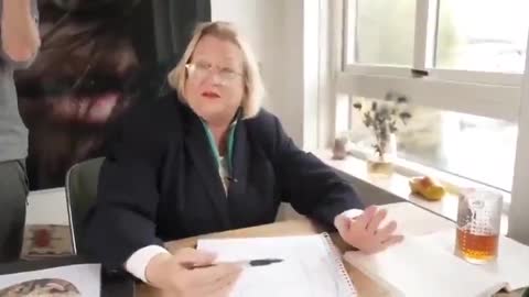 Global takeover explained [Catherine Austin Fitts]
