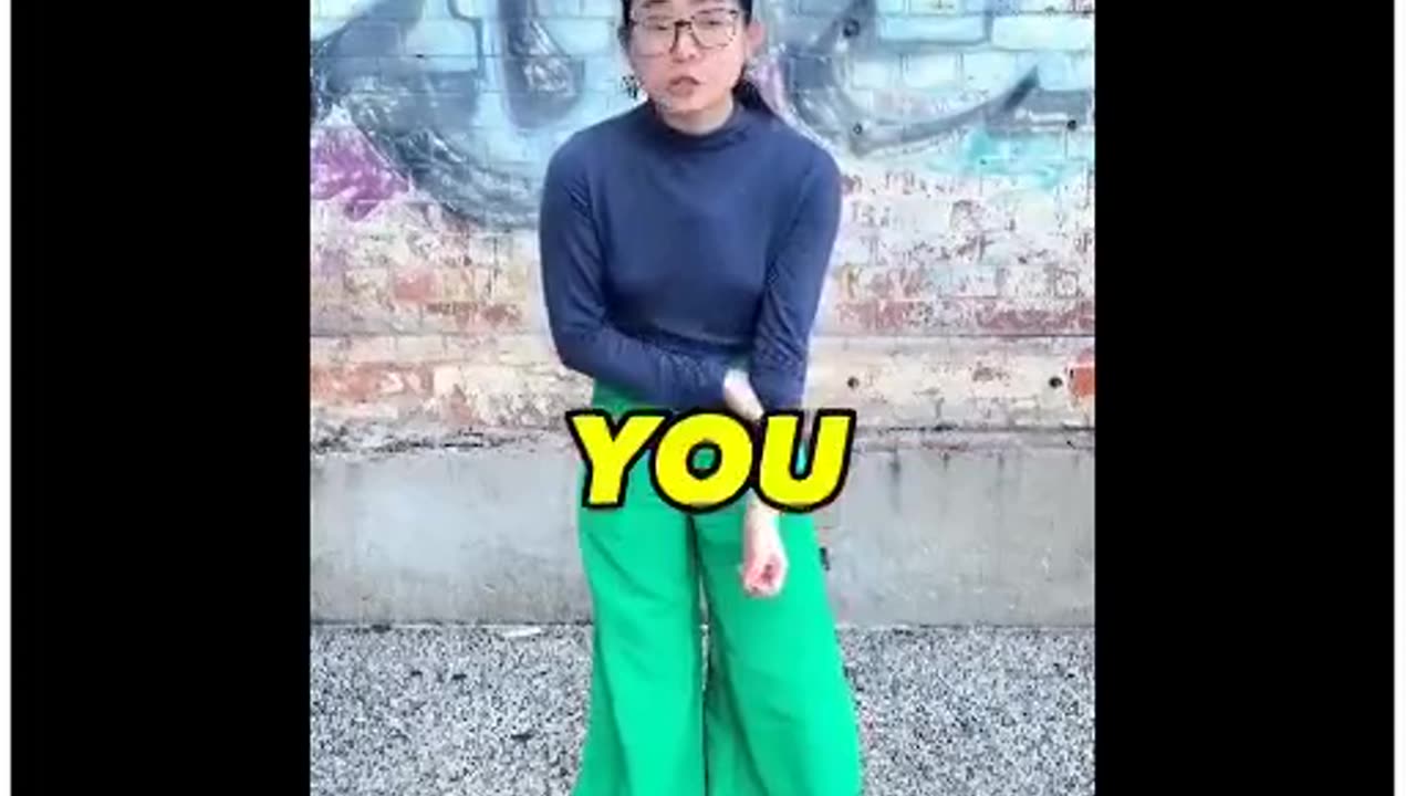 Κοίτα τι μαθαίνουν τα παιδιά σου όσο εσύ κάθεσαι