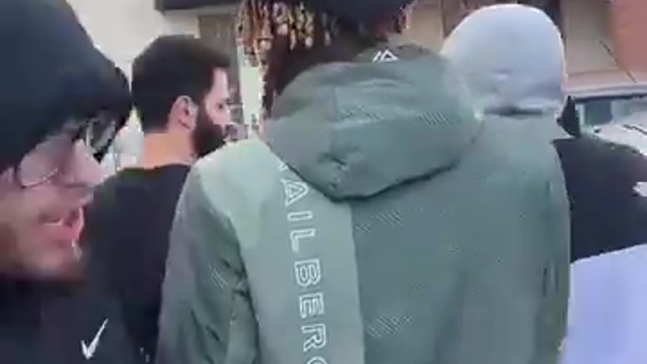 Armed Africans roaming housing estates in Dublin.