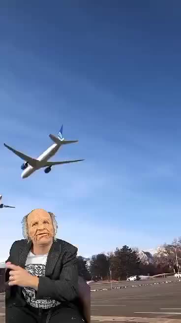 PLANE ENTERS THE ALIEN PORTAL AND ADD WATCH THE VIDEO AND SHARE