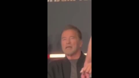 Viral girls slap championship arnold schwarzenegger