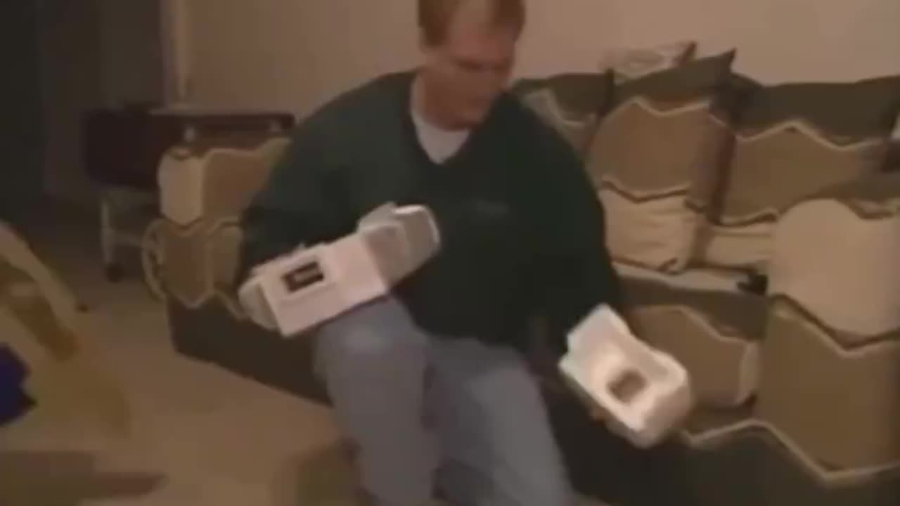 Unboxing a PS2 in the year 2000