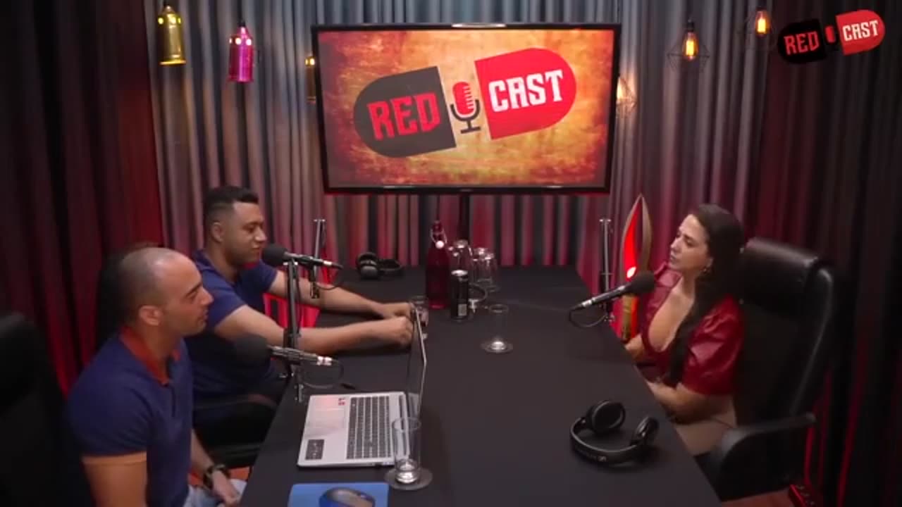EL4S SE SENTEM DEUS4S! TATI JOE REDCAST