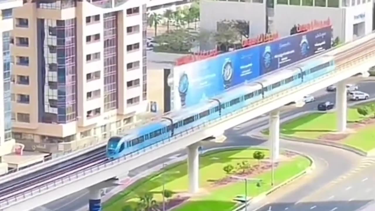 Dubai Metro Train 🚂 _ #viral #youtubeshorts #daudtvofficial #shorts