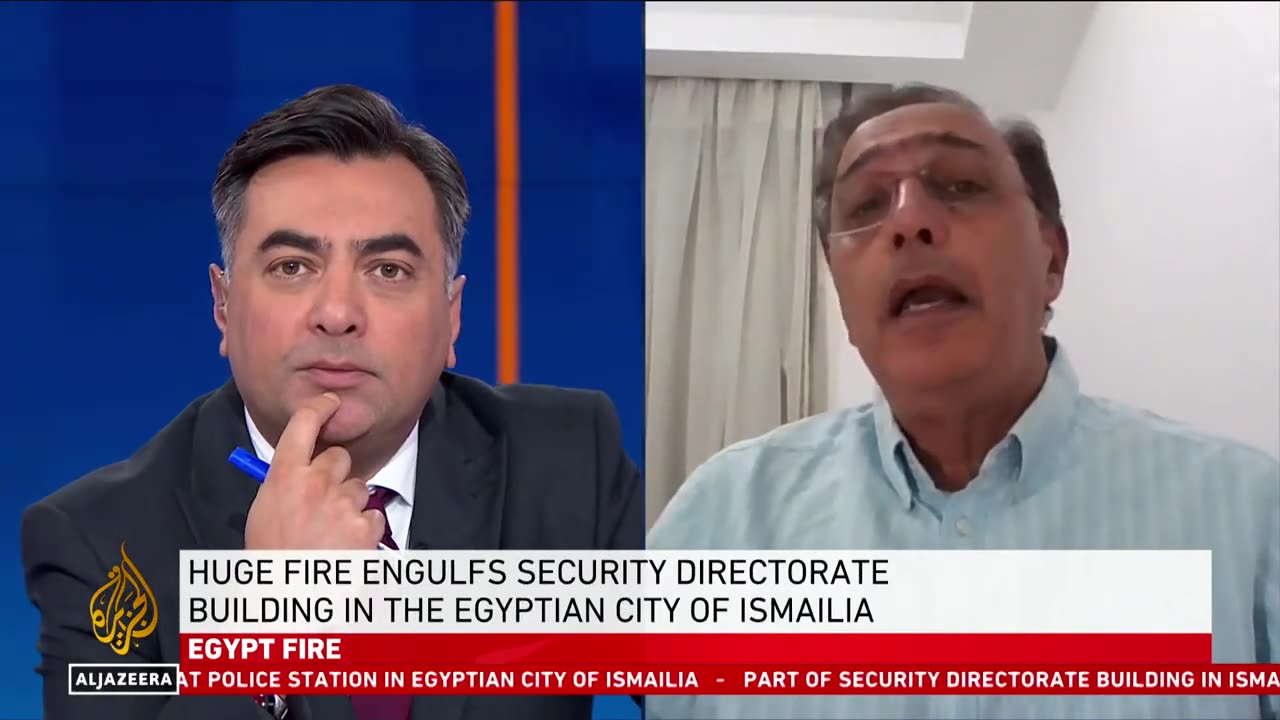 Huge fire engulfs security directorate building in the Egypti..