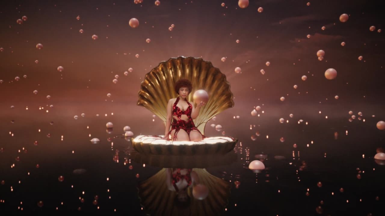 Taylor Swift ft. Ice Spice - Karma Music