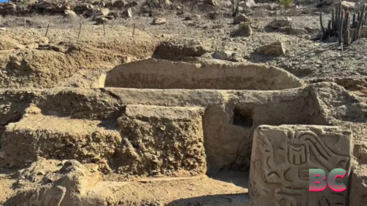 Peruvian team discovers 4,000-year-old temple under dune