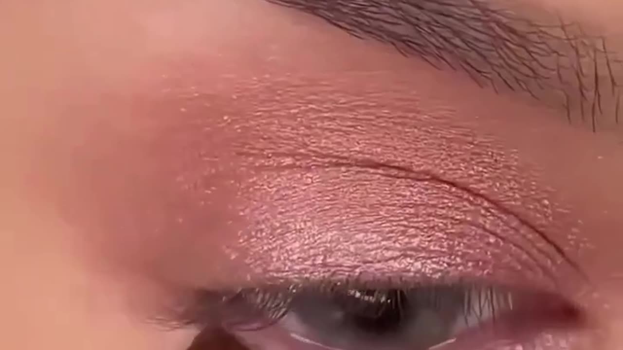 Eyes make-up