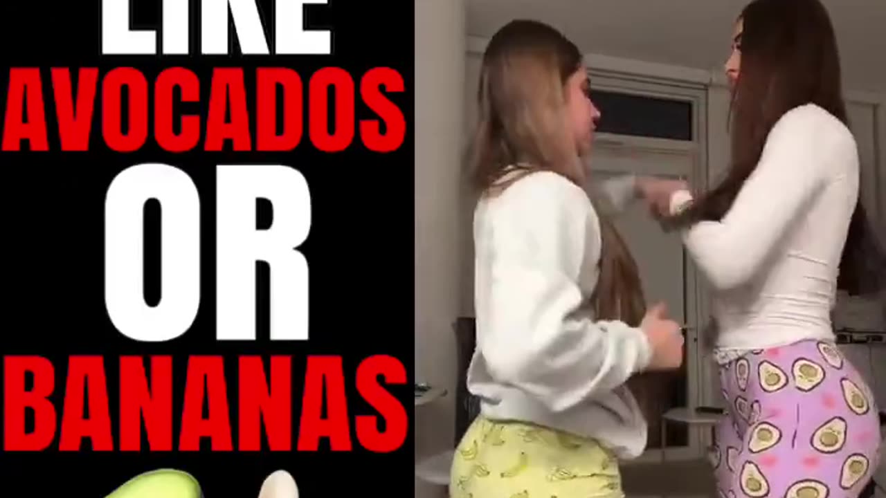 Girl dance sexy - Girl Farts So Terribly Her Sister Is Genuinely Destroyed!