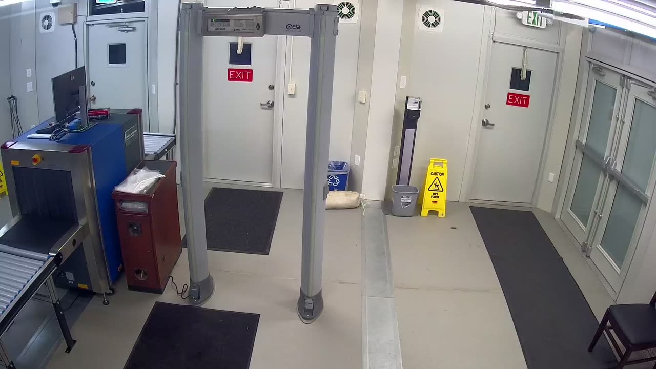 0972USCG00SouthTrailer_2021-01-06_02h40min01s237ms.mp4