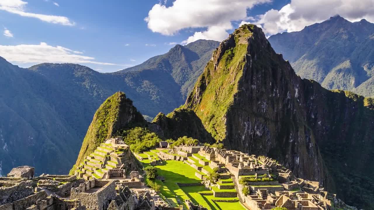 What are The New Seven Natural Wonders of the World?