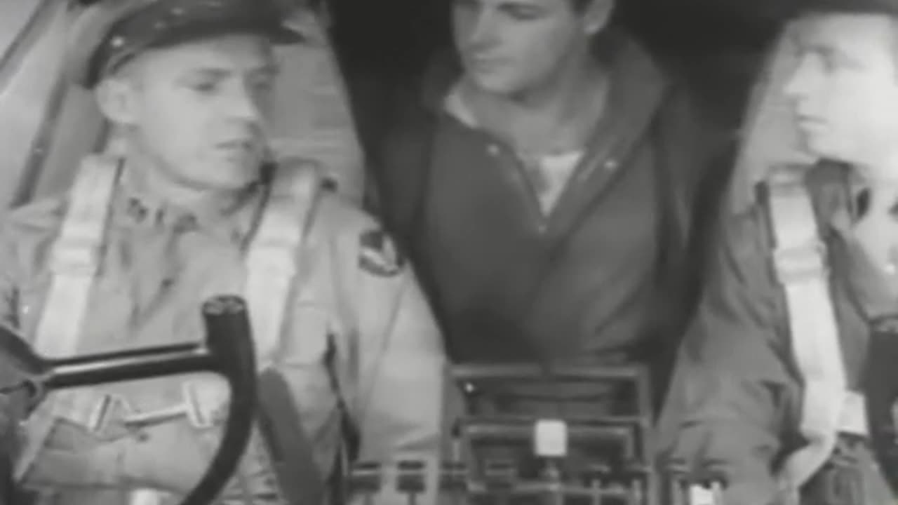 How to Fly: The B-17 - Part 1 - Ground Operations - 1943