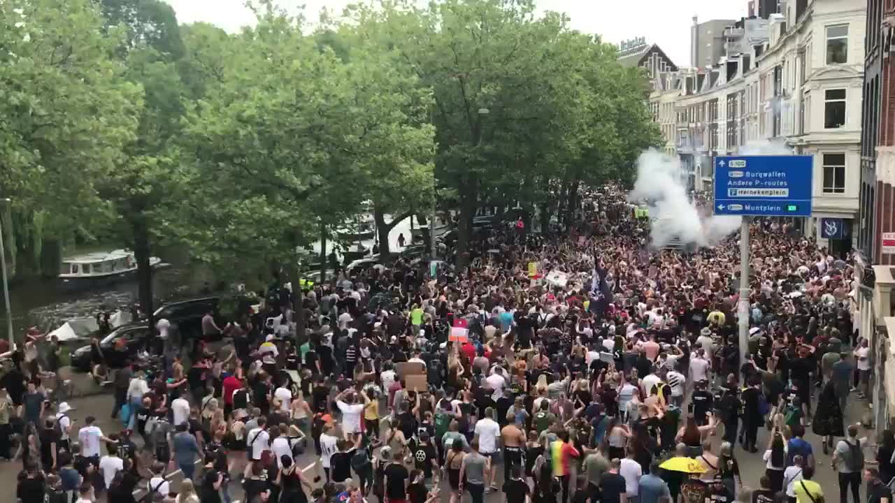 Amsterdam en pie de guerra