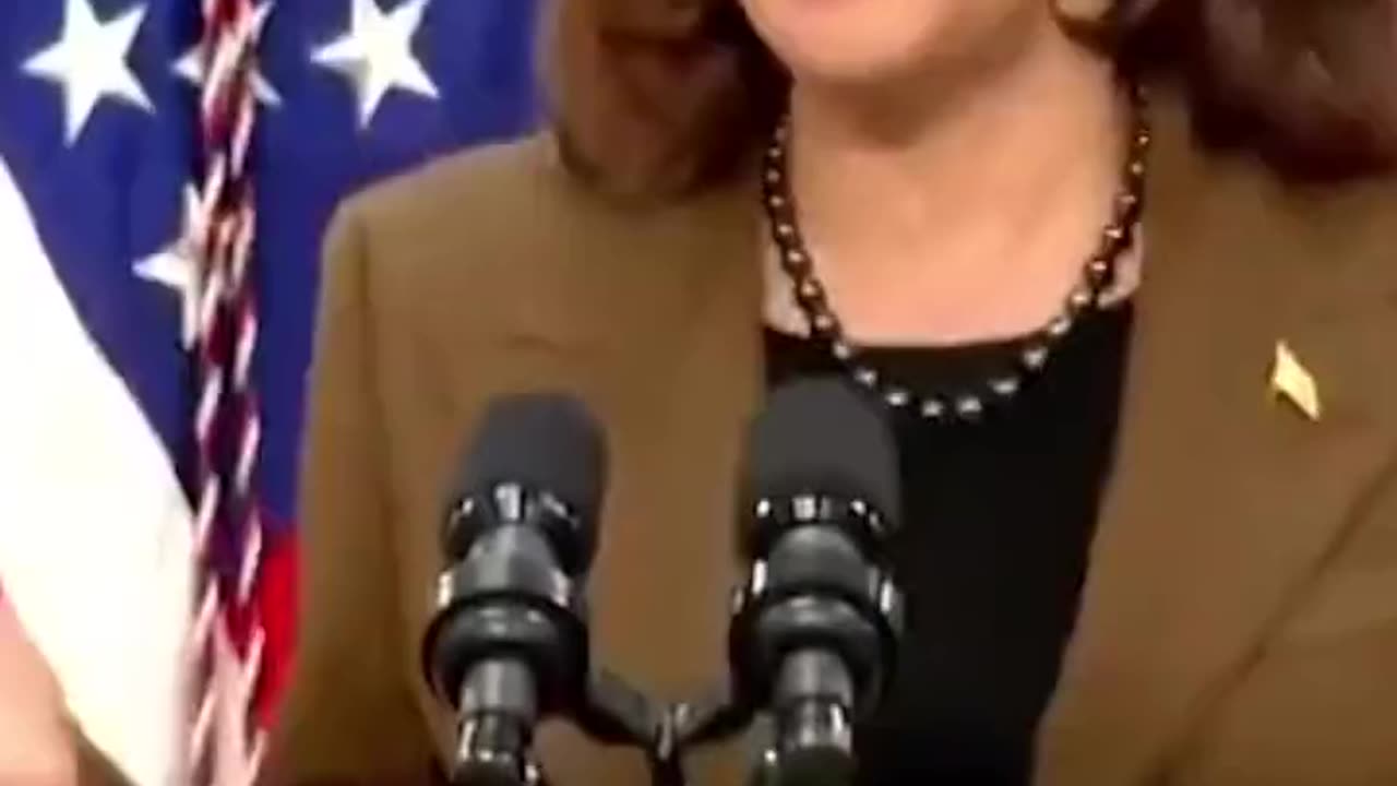 No one excels at being awkward like Kamala