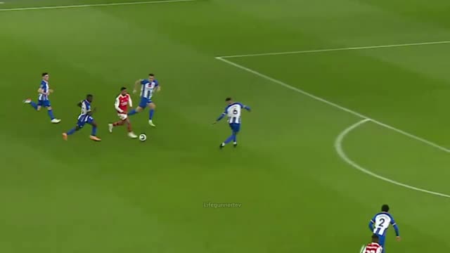 Reiss Nelson vs Brighton