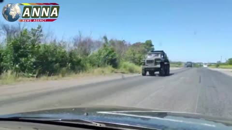 Ruské raketomety BM-21 Grad. Návrat po ukončení bojové mise u Lisičanska