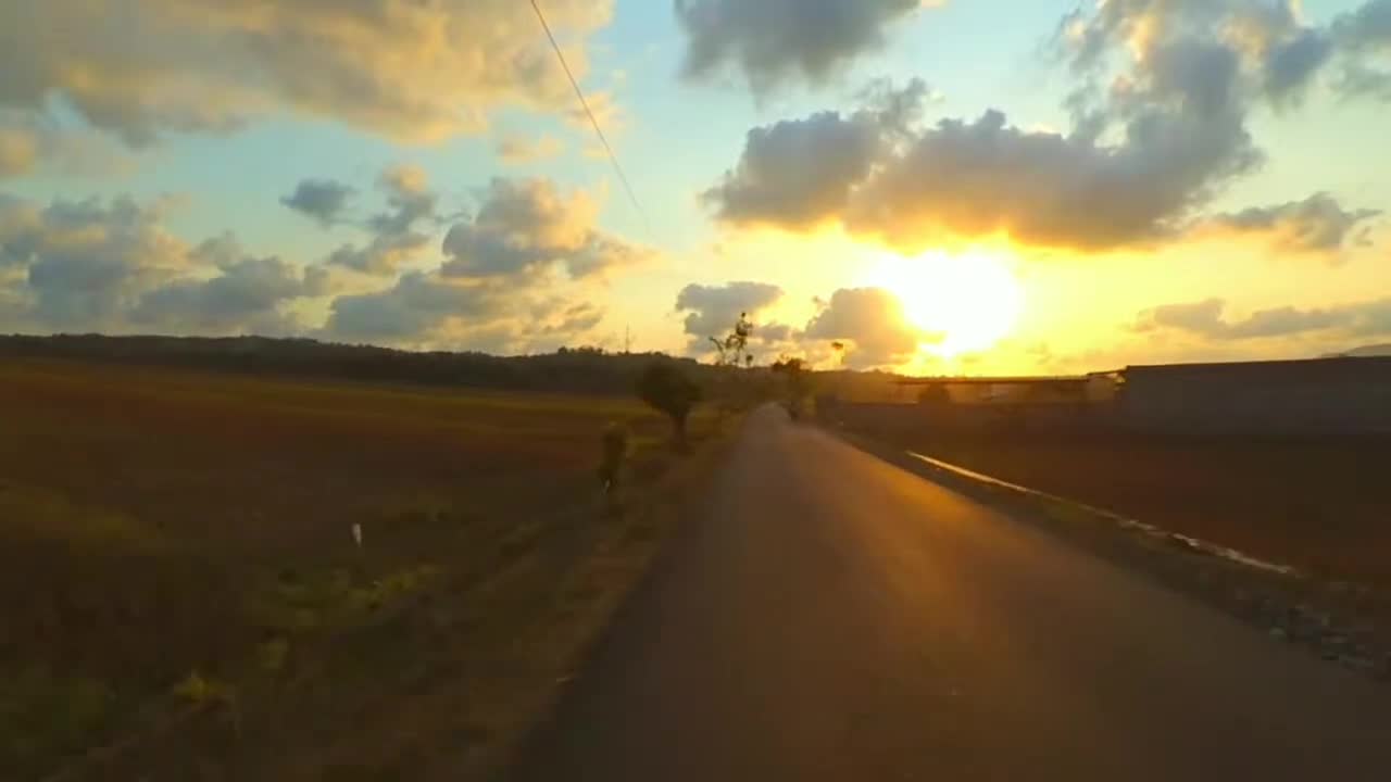 SUNRISE16 | #6 pemandangan di jalan, di sore hari melihat matahari terbenam