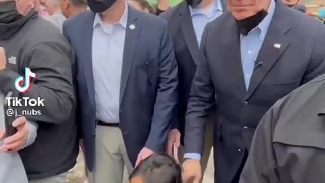 Joe take me out to dinner 🤣