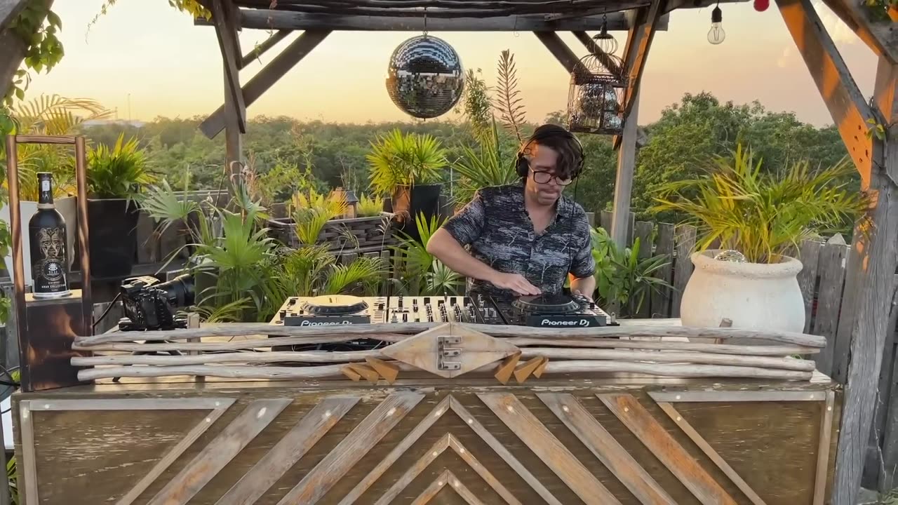 Montero Progressive House Sunset Mix