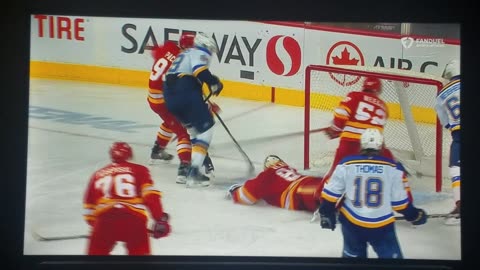 STL vs CGY - Blues Lead 3-2