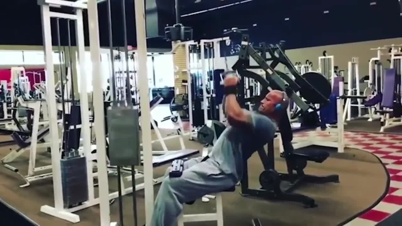 Workout Motivation Video 🔥 The Rock Gym Motivation 🔥 Never Give Up 🔥 No Excuses