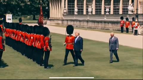 Trump Left Prince Charles Behind in Live Pradel!