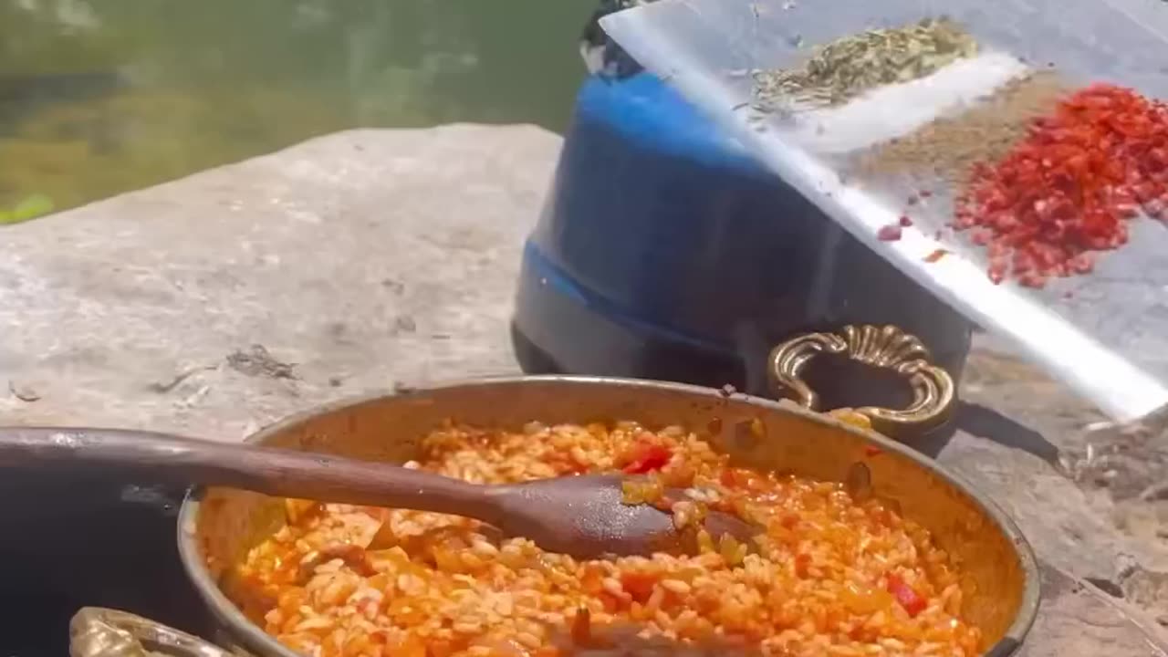 Cooking Chicken In Primitive Mud