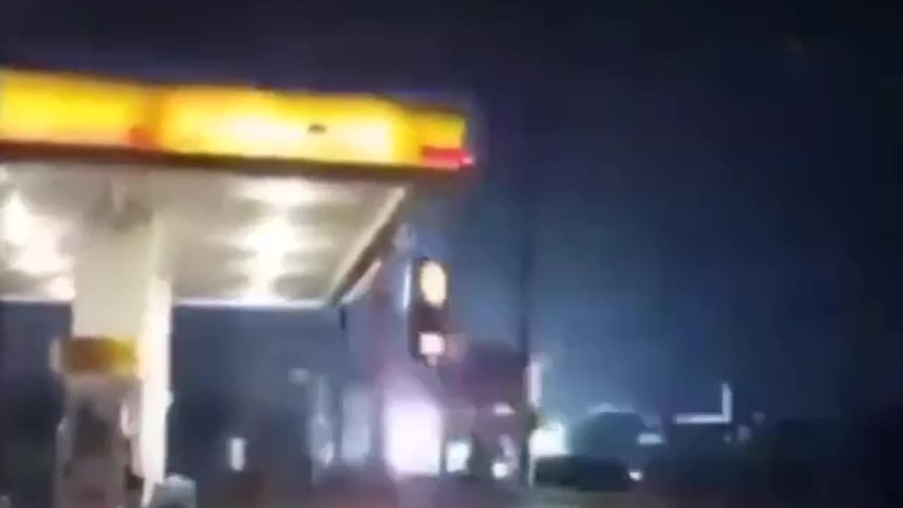 Another example of a DEW near a Shell Gas Station unknown location